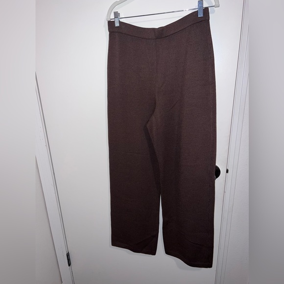 St. John Collection Womens Size 10 Brown Rayon Santana Knit Pull On Pants Casual - Picture 4 of 6